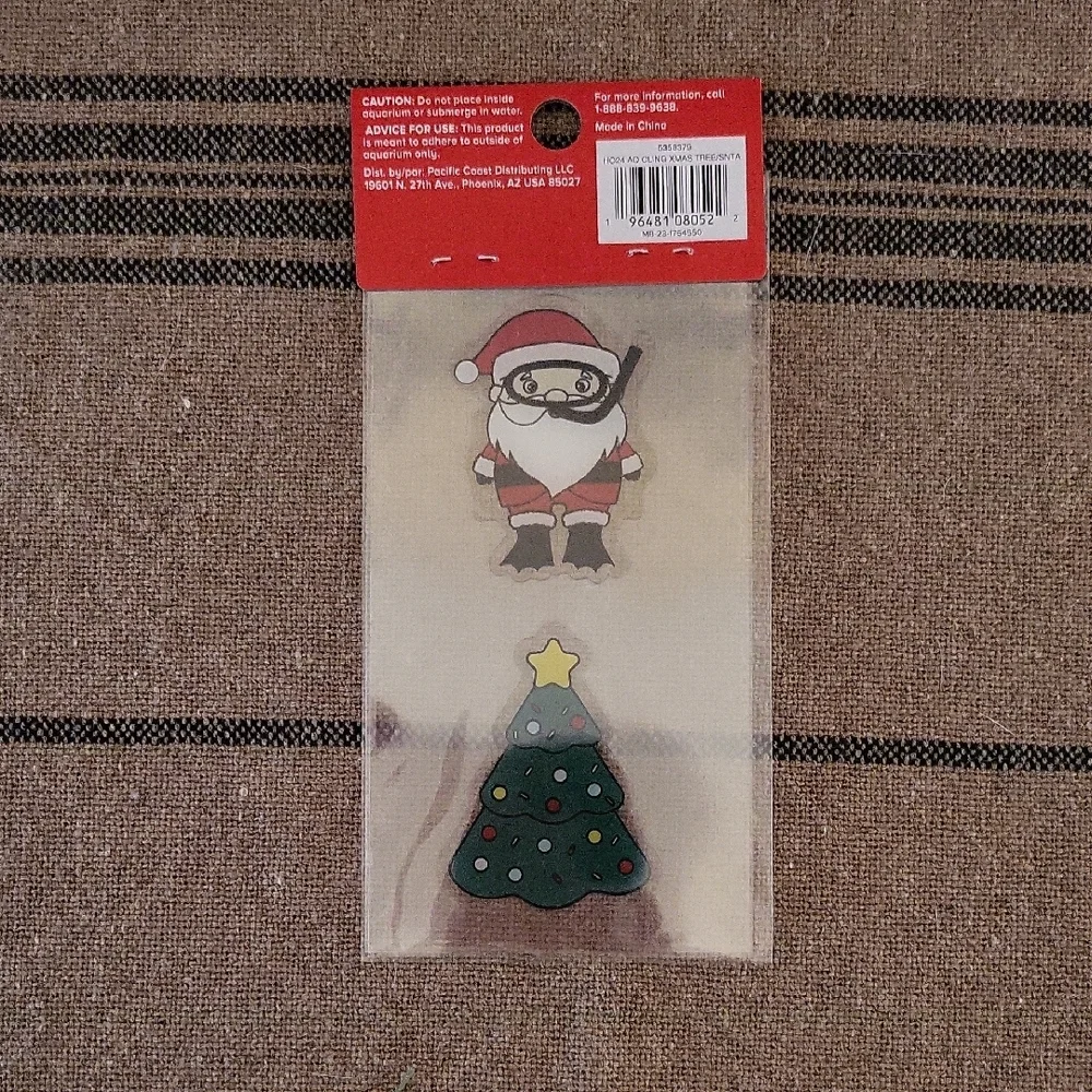 Merry & Bright Santa and Tree Aquarium Cling - Festive Red and Green Decor